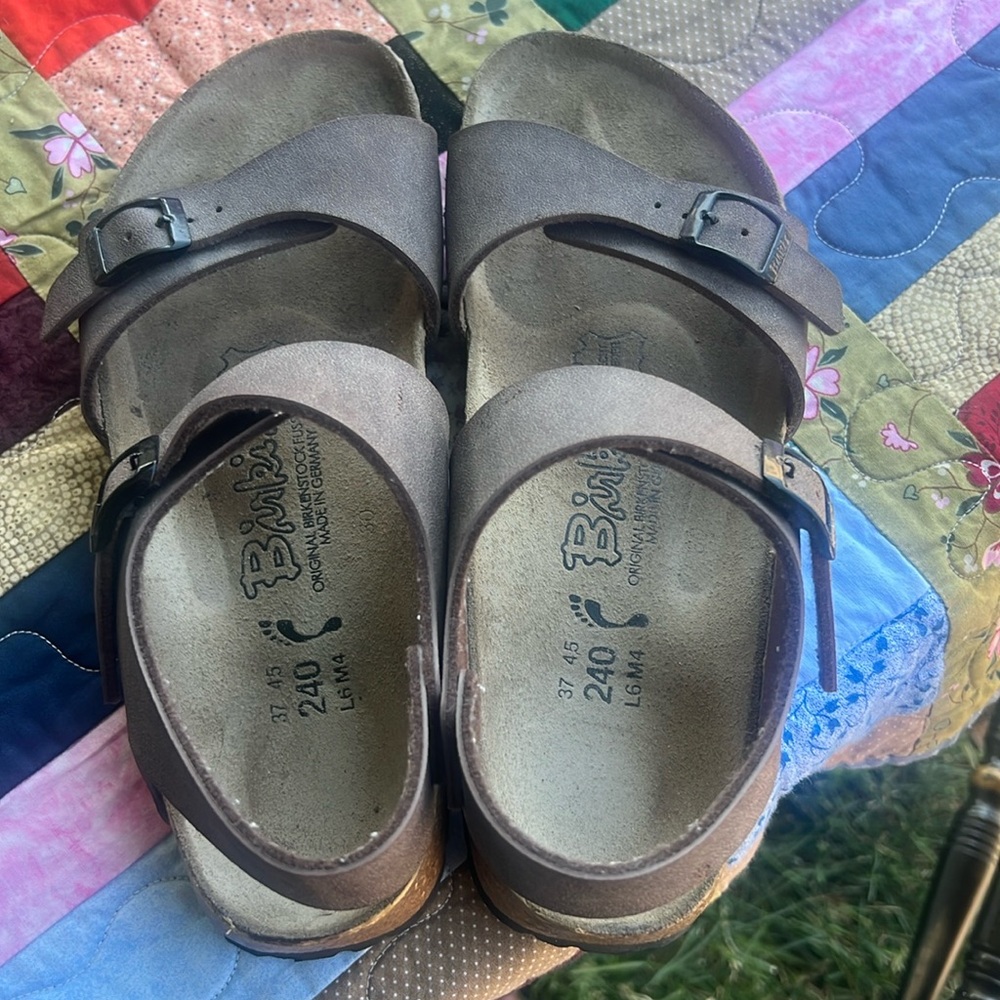 Birkenstocks brand new never worn size 37 or 6.5-7